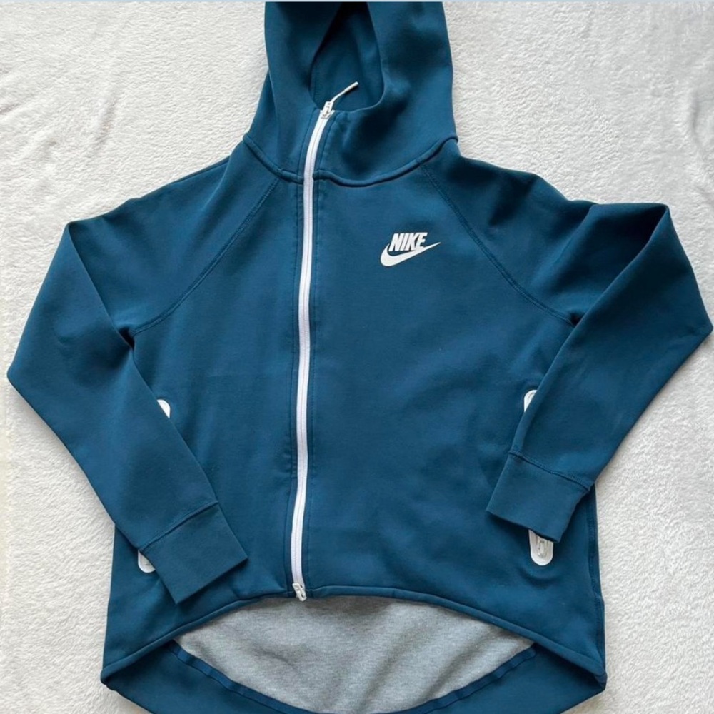 💙 Blue Nike Tech Hoodie